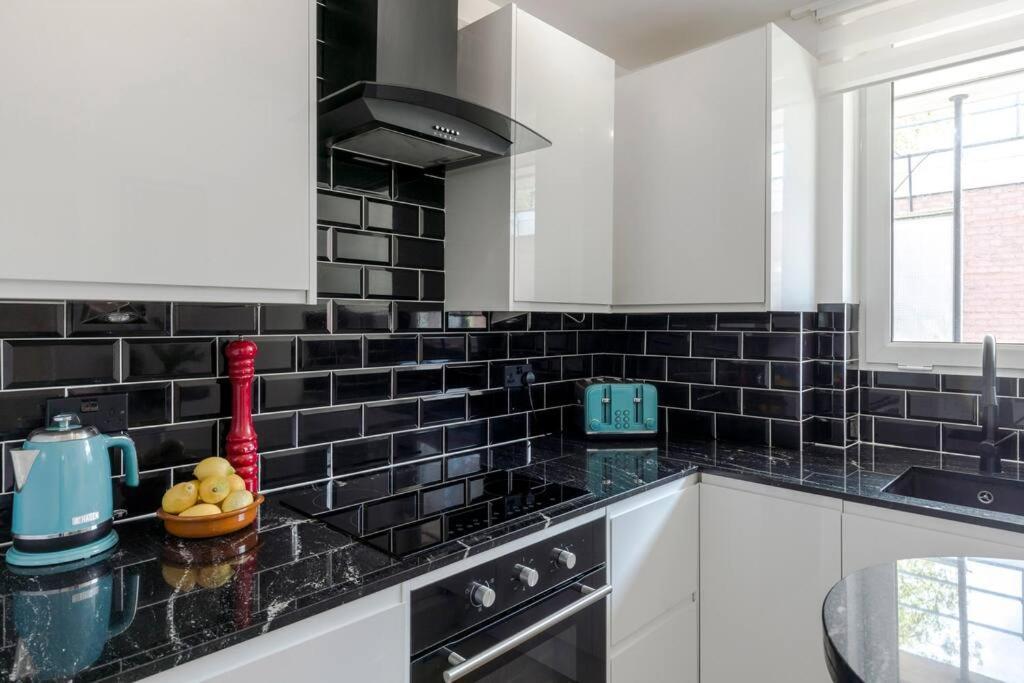 The Clarence, Central London Apartment W/ Wifi Экстерьер фото
